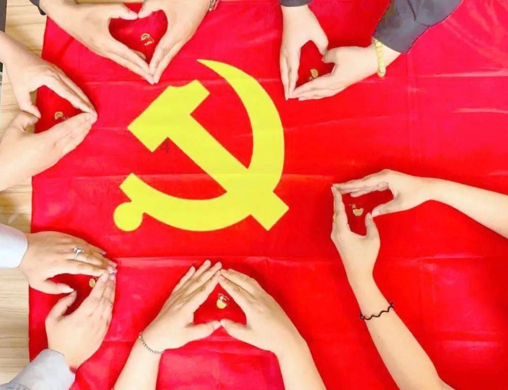 红林檎近·高柳春才软